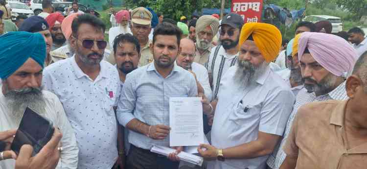 Punjab issues NOC but Centre fails to initiate construction on Doraha-Neelon railway crossing : Giaspura