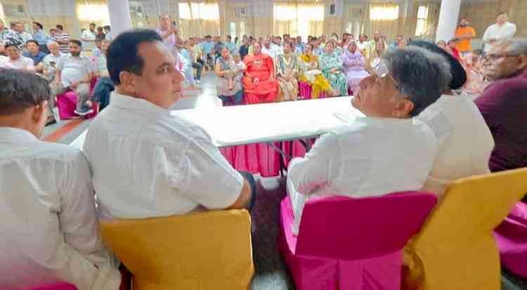 MP Manish Tewari Listens to Public Grievances During Public Meeting in Sector-22