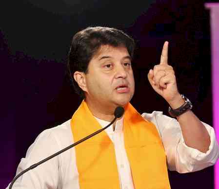 'Congress not concerned about country's pride': Jyotiraditya Scindia on Rahul's 'surrender' jibe