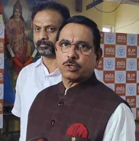 'Banning RSS, Congress assuming power' just a daydream: Union Minister Pralhad Joshi