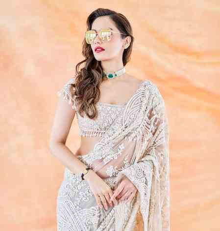 Manushi Chhillar speaks on beauty treatment of actresses amid Shefali Jariwala's anti-aging pills debate