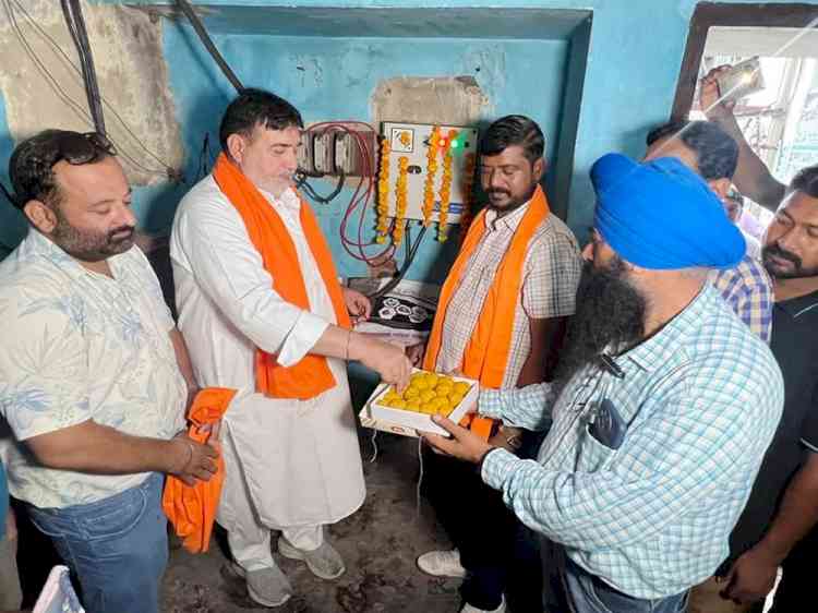 MLA Prashar inaugurates newly installed tubewell in Indra colony