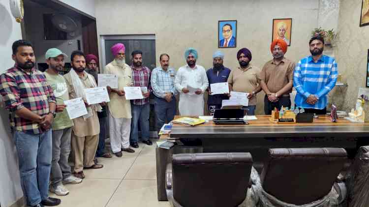 MLA Jeevan Singh Sangowal distributes loan waiver letters worth about Ra. 32.22 lakh