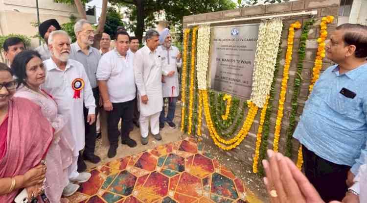 MP Manish Tewari Inaugurates CCTV Cameras at Group Housing Society, Sector 49 D