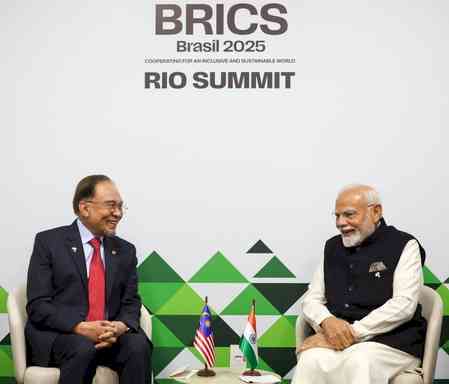 PM Modi, Malaysian counterpart review progress in bilateral ties