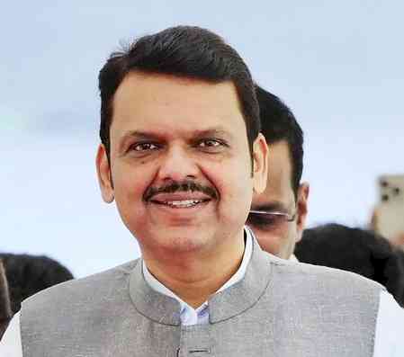 Power infrastructure works in Nagpur and Amravati must be accelerated: Maha CM