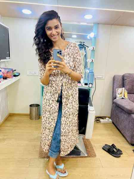 Priya Bhavani Shankar begins shooting for Ajay Gnanamuthu's 'Demonte Colony 3' 