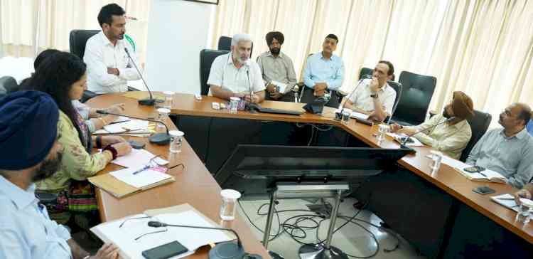 Explore possibility of a pilot project of planting huge saplings of flowery variety on highways: Lal Chand Kataruchak