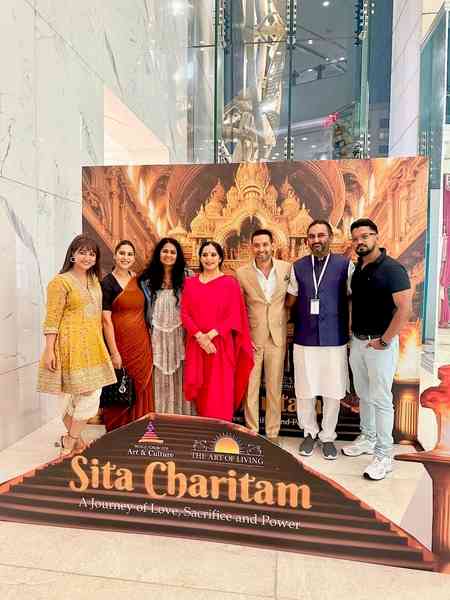 Hina Khan lauds theatrical show ‘Sita Charitam’: Brings us closer to the epic tale once again