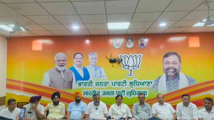 भाजपा किसानों की एक इंच भी ज़मीन का अधिग्रहण नहीं होने देगी--- राकेश राठौर 