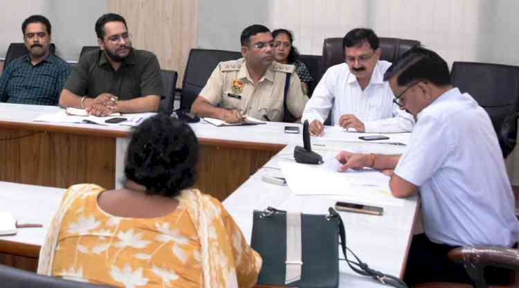 उपायुक्त ने लिंगानुपात में सुधार के लिए दिए अधिक रेड करने के निर्देश
