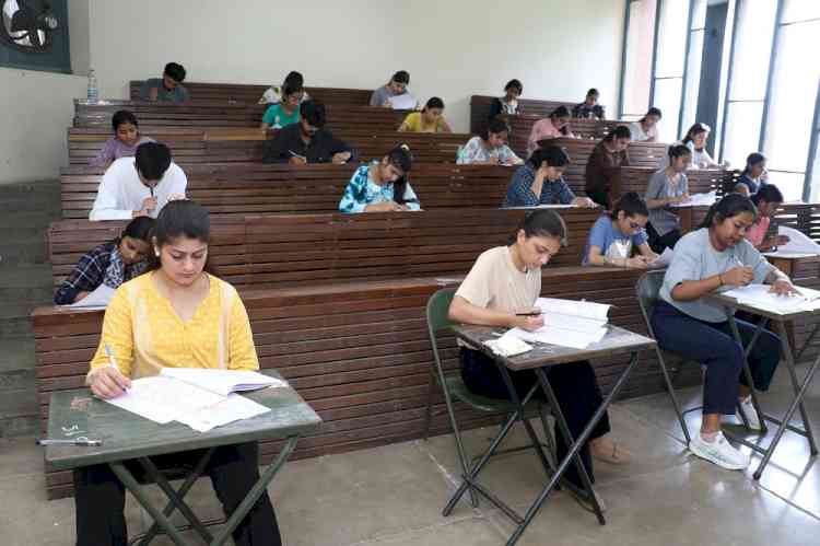 As many as 973 candidates appeared for the B.Ed. Entrance Test