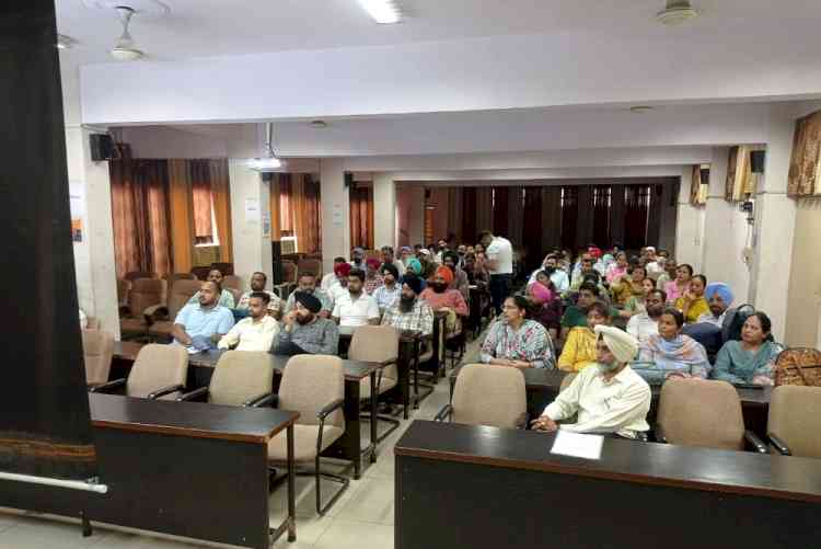 Training of BLOs of Atam Nagar constituency held
