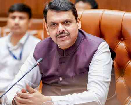 Mumbaikars’ dream of beautiful and big house will come true: Maha CM