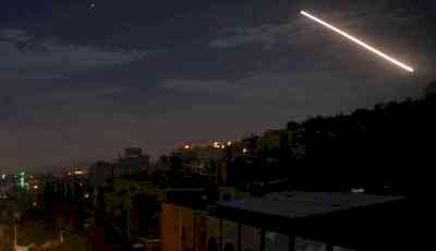 Israeli airstrikes escalate against Syrian forces in Sweida amid volatile situation