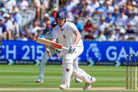 Stop giving your wicket away to stupid over-aggressive shots, says Geoffrey Boycott to England batters
