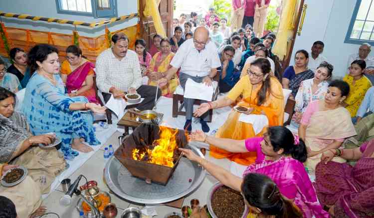 KMV Commences 140th Academic Session with Pious Havan Ceremony