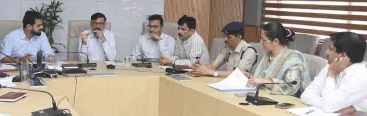 उपायुक्त ने सीईटी परीक्षा को नकल रहित संपन्न करवाने के लिए सभी प्रबंध किए जाने के निर्देश दिए