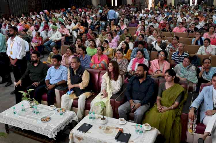 Cabinet Minister launches second phase of Sarthi project, lauds administration