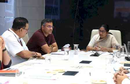 Delhi CM suggests expert panels to bring down pendency of govt’s court cases