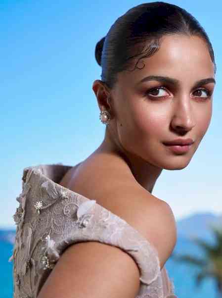 ‘Stars are born’, says Alia Bhatt on stupendous opening of ‘Saiyaara’