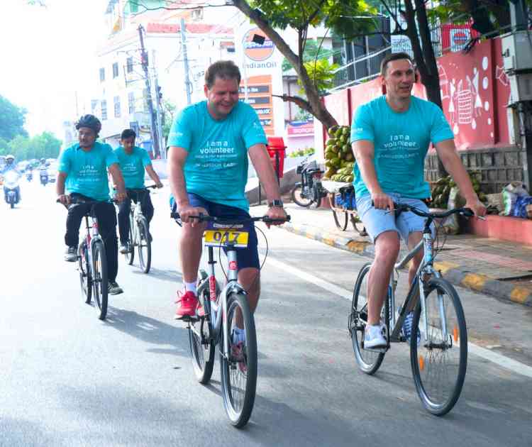 Radisson Blu Plaza Hyderabad Hosts “Cycle for a Cause”