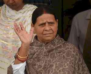 Rabri Devi advises Nitish to hand over CM post to son Nishant amid rising crimes in Bihar