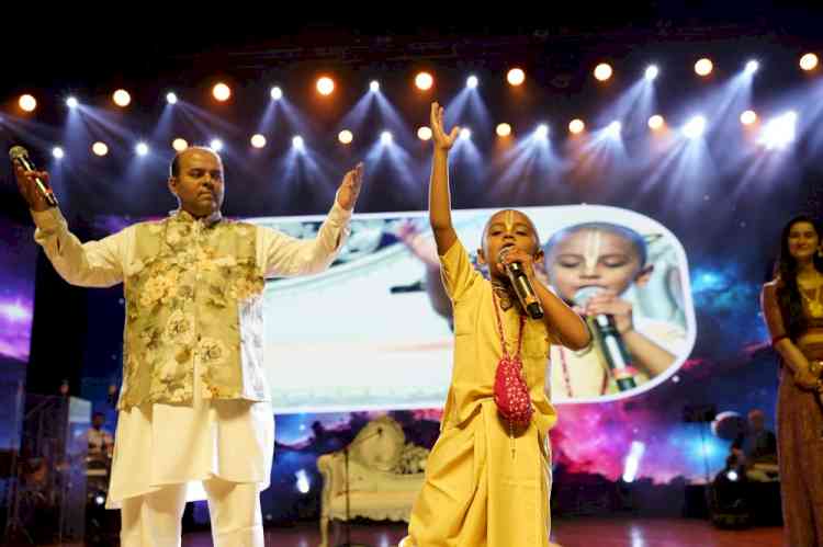 When Bhakti Got a Beat: Ameya Dabli and Bhakth Bhagwat Prabhu Rock Mumbai with Spiritual Energy