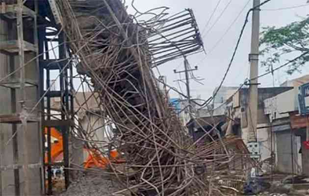 विभाग ने ही ध्वस्त किया था सुखपुरा चौक फ्लाईओवर का पियर कैप
