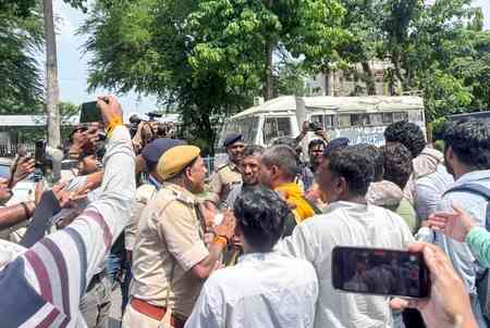 Vidhan Sabha march: Patna Police resort to lathi-charge to disperse Jan Suraaj workers