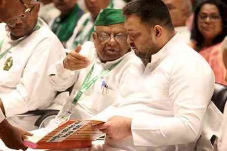 Tej Pratap Yadav has no existence in politics after expulsion: RJD state chief 