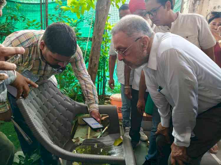 Health Minister leads house-to-house dengue larvae checking in Khanna