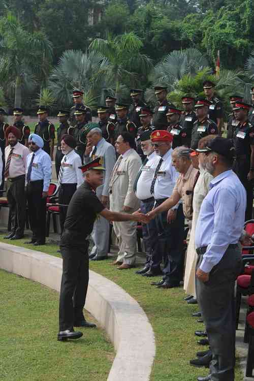 Vajra Corps commemorates 26th Anniversary of Kargil Vijay Diwas with solemn dignity and national pride