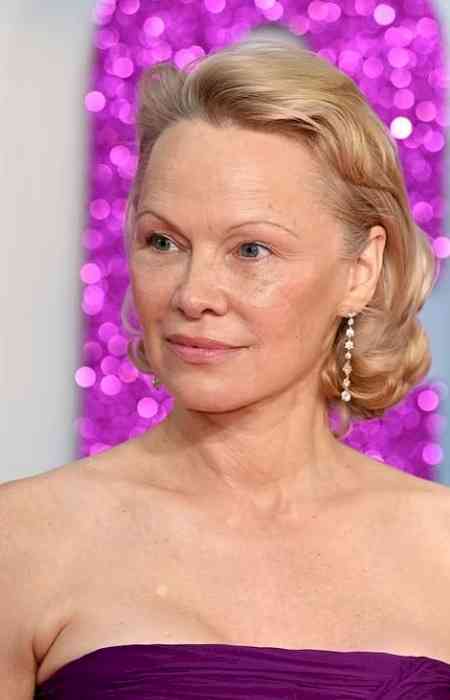 Pamela Anderson explains how she indulged in her love for Jazz music