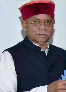 Himachal Governor enjoys mystic charm of Khajjiar