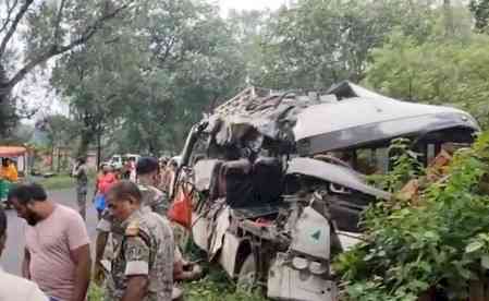 'Extremely tragic', PM Modi condoles loss of lives in Jharkhand's Deoghar road accident
