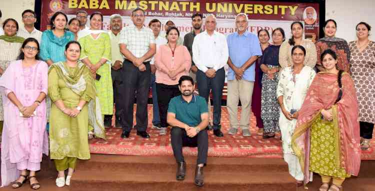 बीएमयू में तीन दिवसीय फैकल्टी विकास कार्यक्रम संपन्न