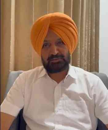 Hours after realtor Gill joined BJP, Punjab Vigilance raids his residence, office