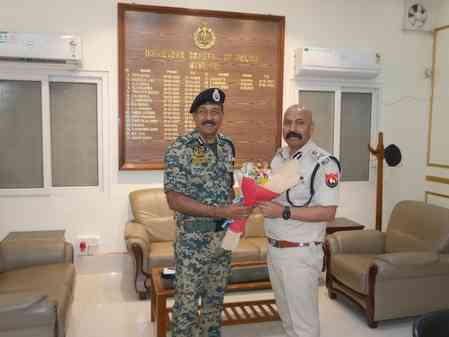 Top BSF officer calls for dedicated efforts to maintain law and order in Manipur