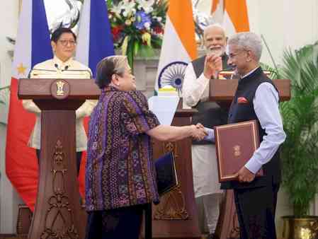 India and Philippines friends by choice, partners by destiny: PM Modi 