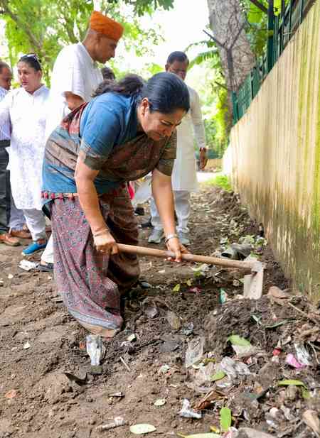 Delhi CM Rekha Gupta seeks public support in special cleanliness drive