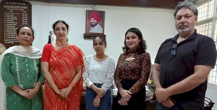 Lyallpur Khalsa College Students Shine in GNDU B.Com Results