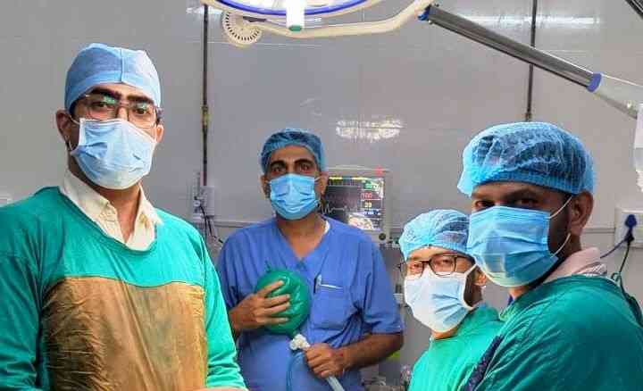 आयुष्मान भारत योजना के अंतर्गत बरवाला के अस्पताल में 12.5 किग्रा वजनी गैस्ट्रोइंटेस्टाइनल स्ट्रोमल ट्यूमर की सफल सर्जरी