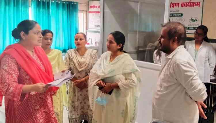 सीजेएम डॉ. तरन्नुम खान ने किया नशा मुक्ति केंद्र का औचक निरीक्षण