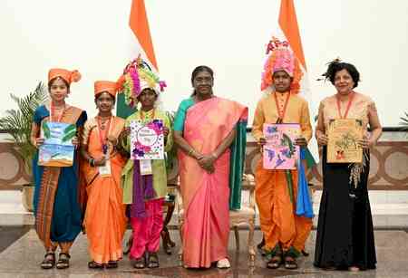 President Murmu celebrates Raksha Bandhan with children, students at Rashtrapati Bhavan 