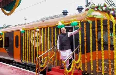PM Modi flags off 3 Vande Bharat trains; calls them boost for tourism, commerce & connectivity (Ld)