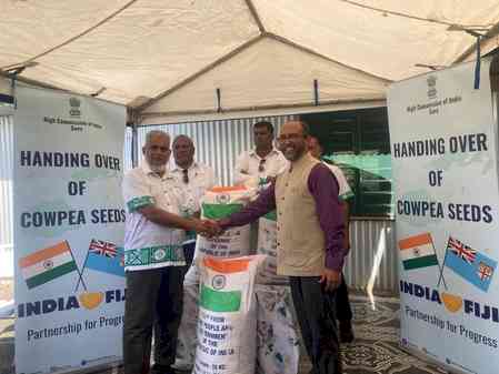 India hands over 5 metric tonnes of black-eyed Cowpea seeds to Fiji for agricultural aid