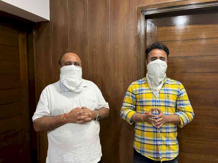 Ludhiana West Sub-Registrar office apprehends two for using forged documents