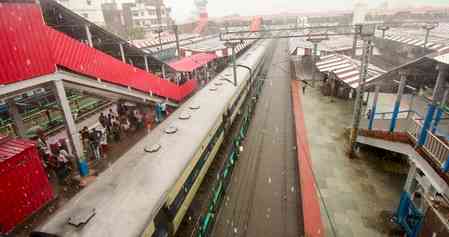 Indian Railways offers free Wi-Fi services at 6,115 railway stations: Minister