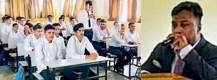 आईएचएम के विद्यार्थियों को दी होटल उद्योग में उपलब्ध अवसरों की जानकारी